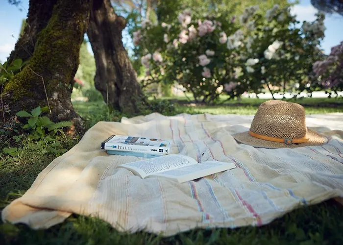 לינה וארוחת בוקר Le Balze In פרוג'ה